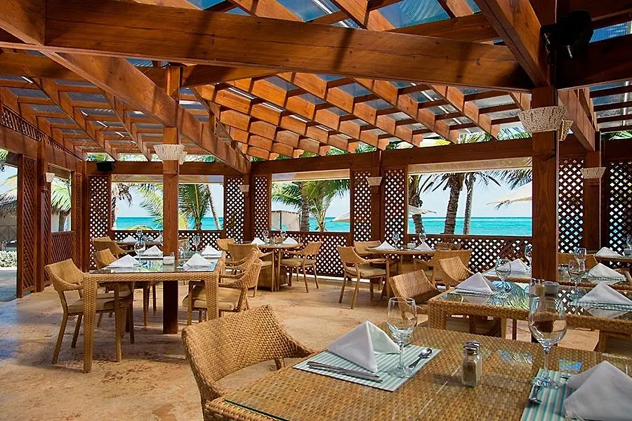 Vik Hotel Cayena Beach بافارو
