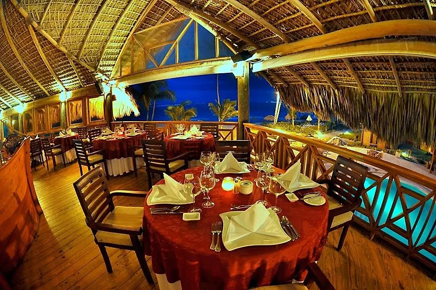 Vik Hotel Cayena Beach 바바로